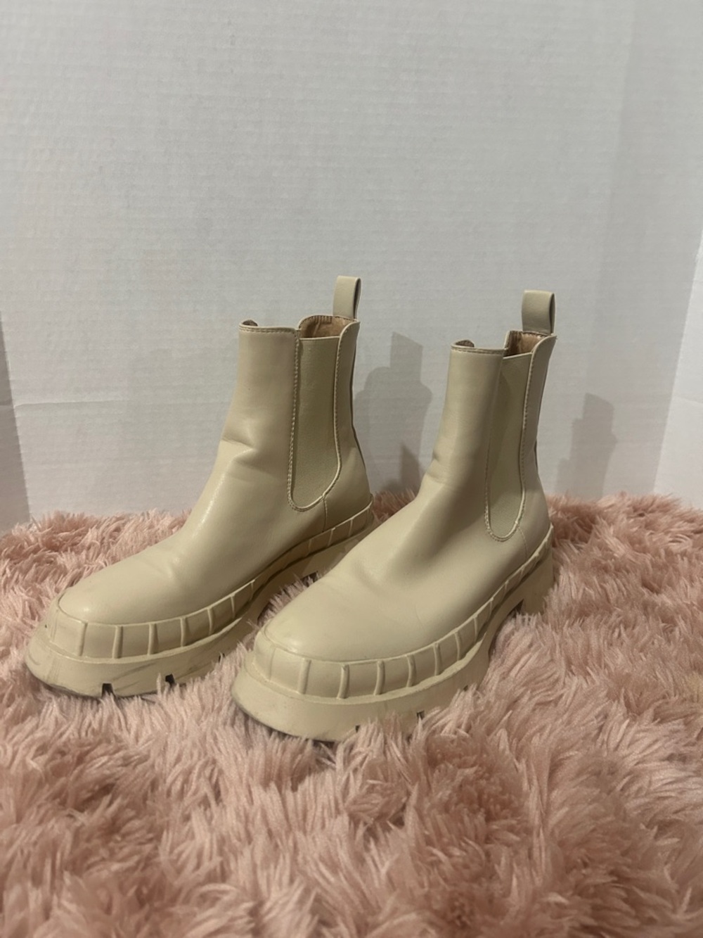 PrettyLittleThing Cream Chunky Chelsea Lug Boots